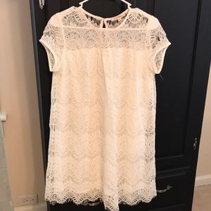 Shift lace dress